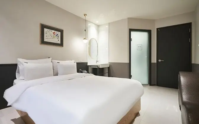 Oda (Deluxe Love Chair Room)