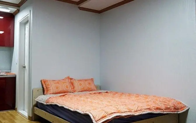 Oda (Sky (the second floor))