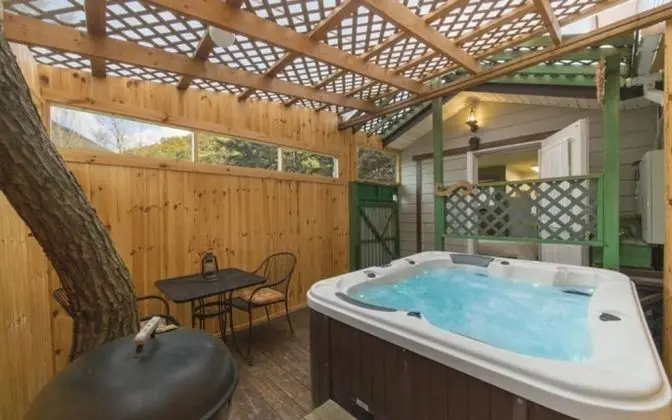 Oda (Tulip (Jet Spa))