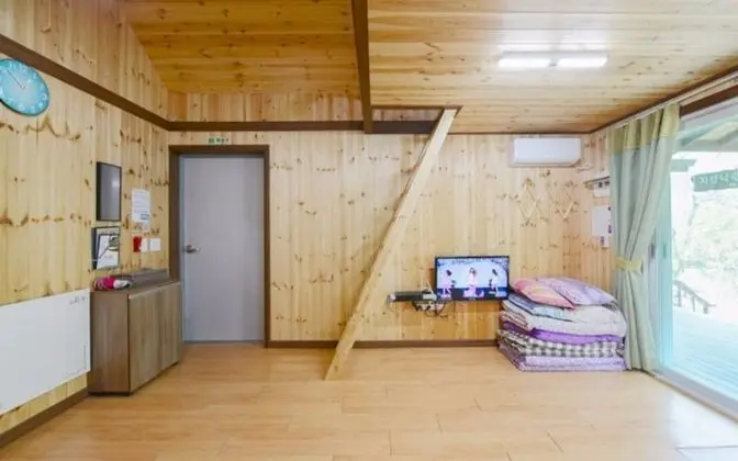 Oda (Empty (duplex))