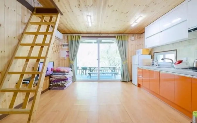 Oda (Empty (duplex))