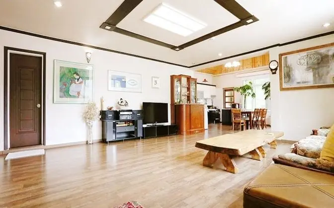 Oda (Separate house)