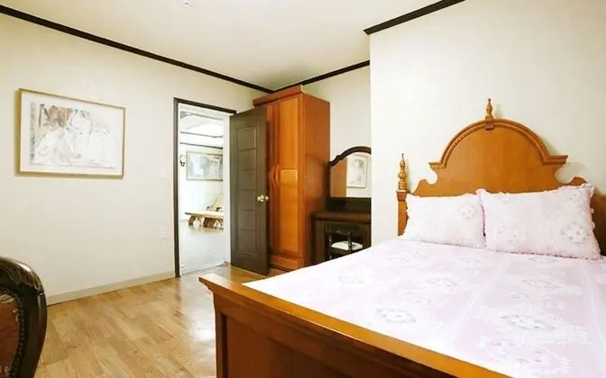 Oda (Separate house)