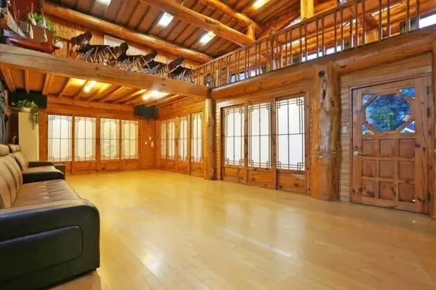 Oda (Duplex Independent Annex)