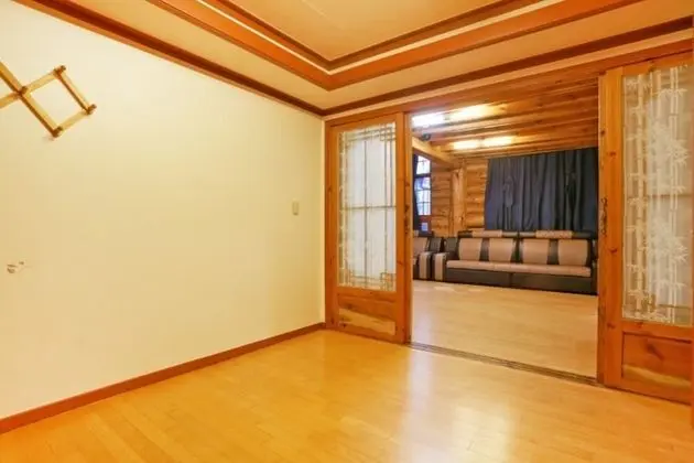 Oda (Duplex Independent Annex)