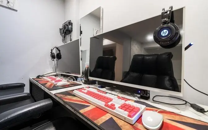 Oda (2 Gaming PC (GTX2060 Netflix Availabl)