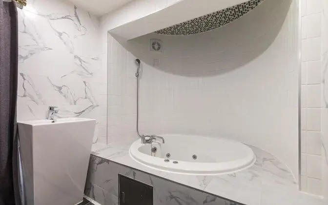 Oda (2 Gaming PC (GTX2060 Netflix Availabl)