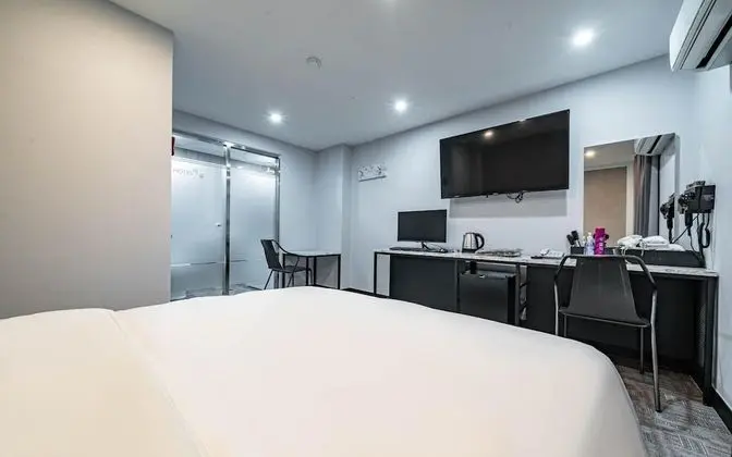 Oda (Healing Room (River View Netflix Avai)