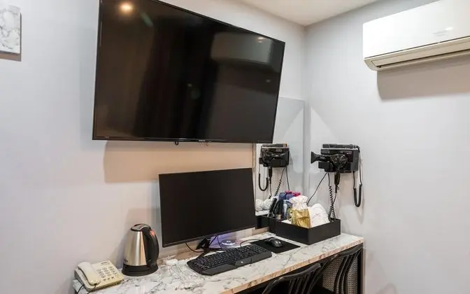 Oda (Healing Room (River View Netflix Avai)