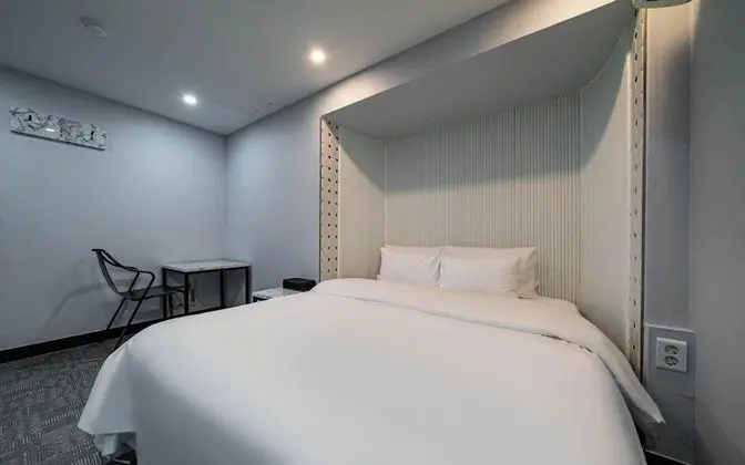 Oda (Standard Room (Netflix Available Rand)