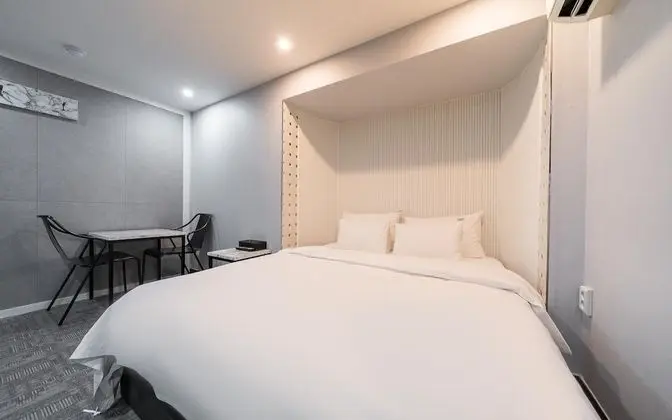 Oda (Standard Room (Netflix Available Rand)