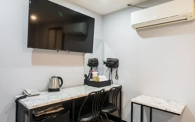 Oda (Standard Room (Netflix Available Rand)