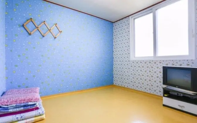 Oda (No 4 (Hyangchon Double Room))