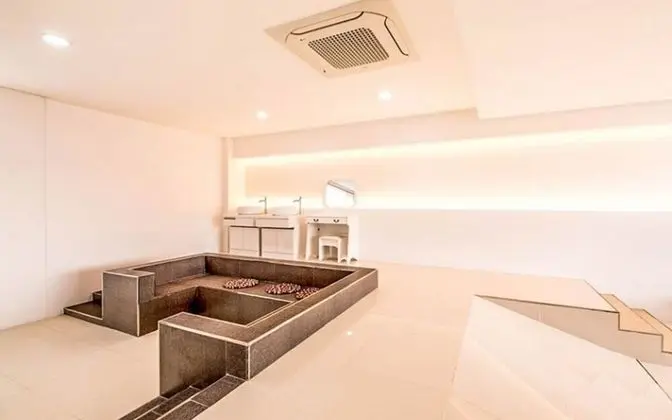 Oda (201 MIRACLE MILE (spa))