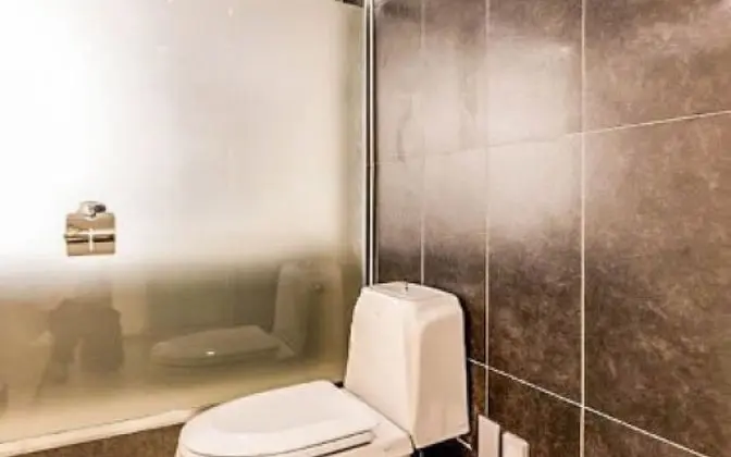 Oda (201 MIRACLE MILE (spa))