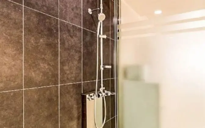 Oda (201 MIRACLE MILE (spa))