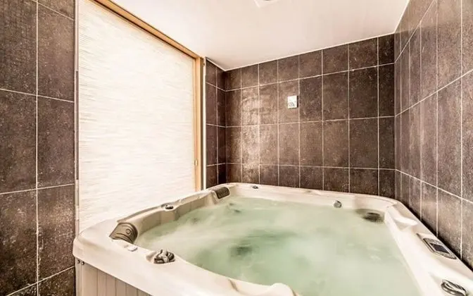 Oda (301 TOFFEE NUT (spa))