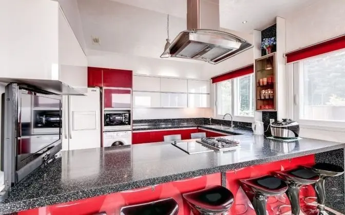 Oda (Sunny Forest (Unshared House Duplex))