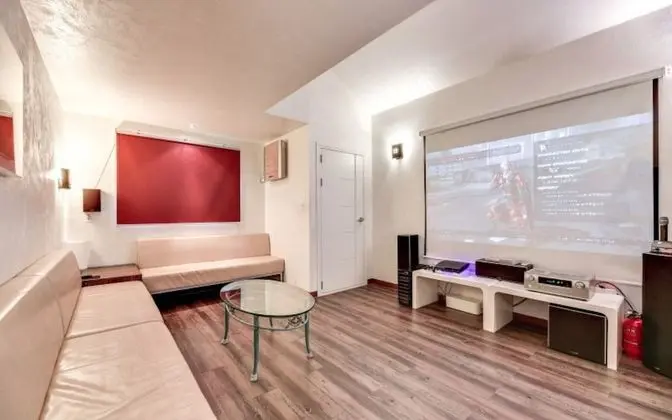 Oda (Sunny Forest (Unshared House Duplex))