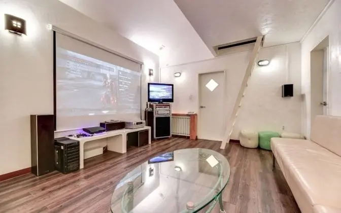 Oda (Sunny Forest (Unshared House Duplex))