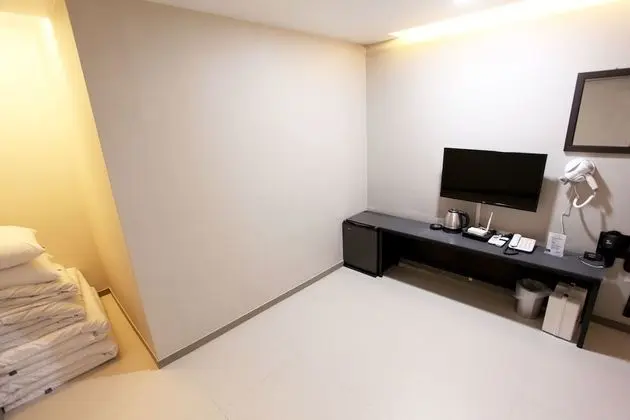 Oda (Korean-style Ondol Room)