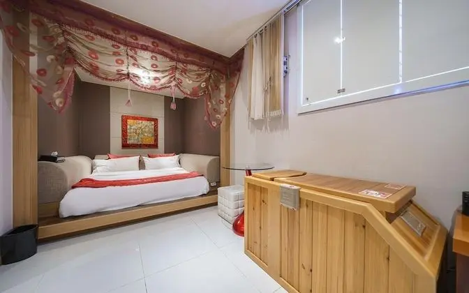 Oda (Semi-Special Room)