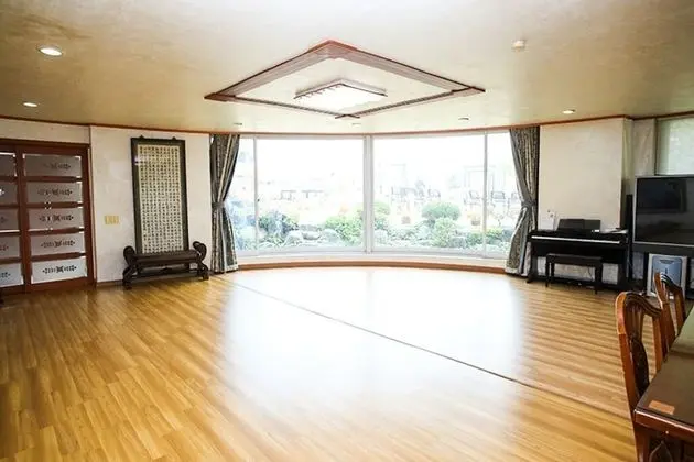 Oda (Evergreen Pine (165m))