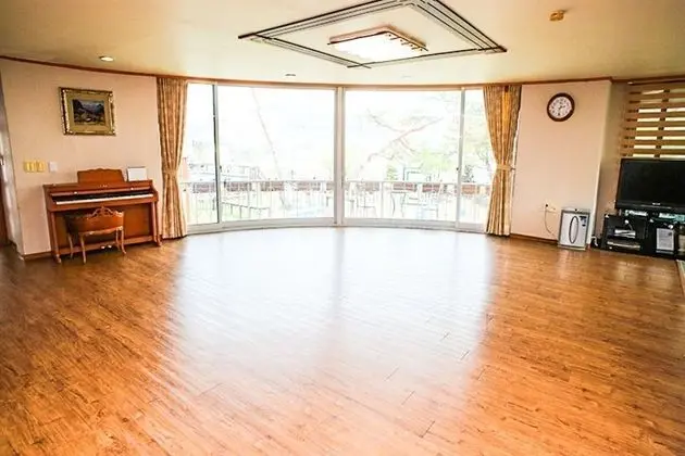 Oda (Japanese Umbrella Pine (165m))