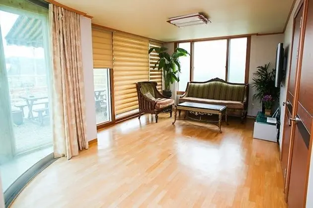 Oda (Lacebark Pine (99m))