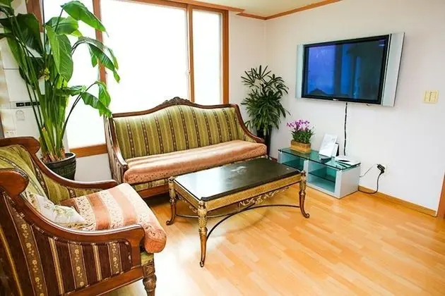 Oda (Lacebark Pine (99m))