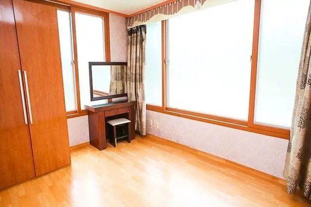 Oda (Lacebark Pine (99m))