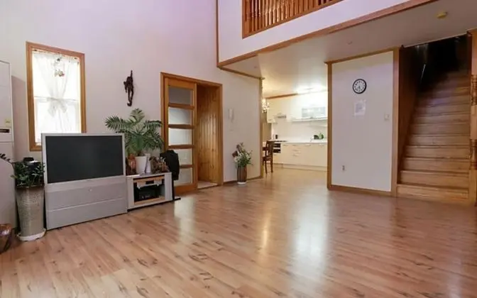 Oda (Grand Room (Unshared House Duplex))