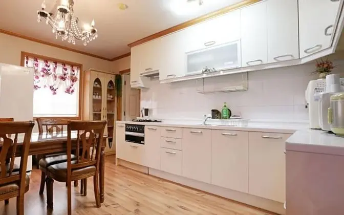 Oda (Grand Room (Unshared House Duplex))