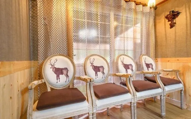 Oda (Sun (Private House and BBQ))