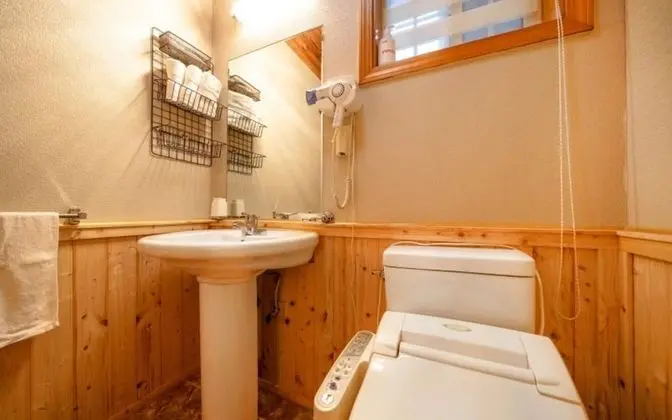 Oda (Sun (Private House and BBQ))