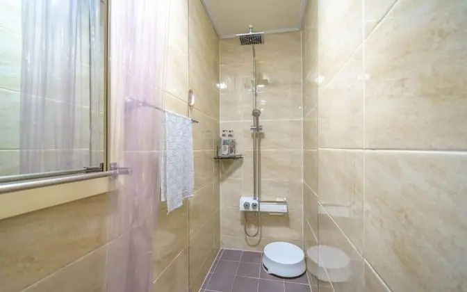 Oda (Sun (Private House and BBQ))