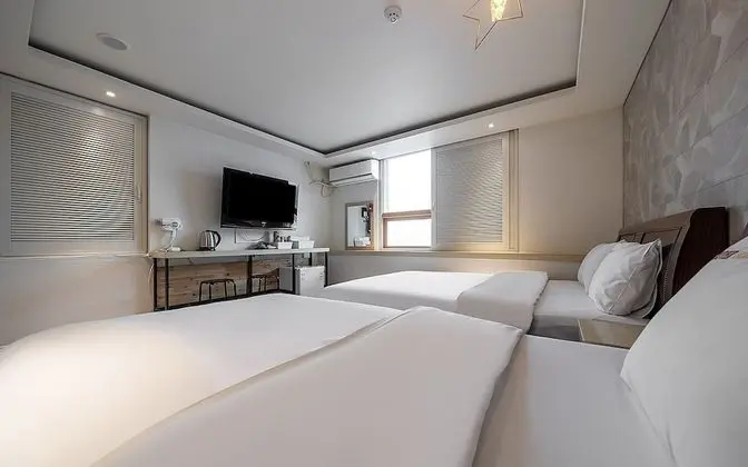 Oda (Twin-1 room 1 week)