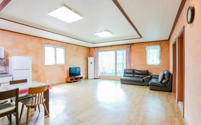 Oda (2nd floor group)