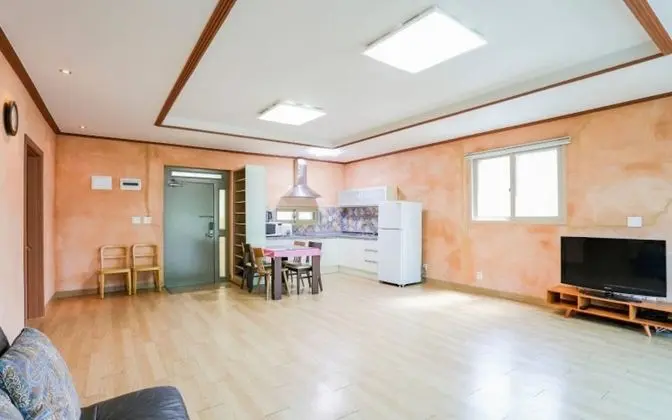 Oda (2nd floor group)