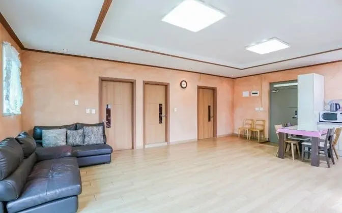 Oda (2nd floor group)