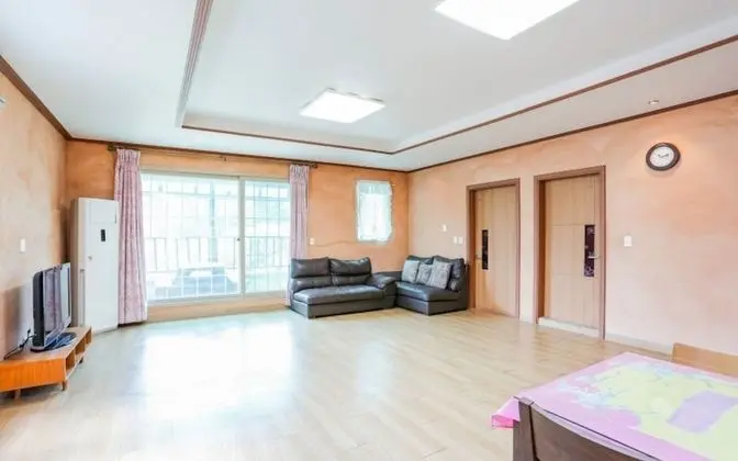 Oda (2nd floor group)