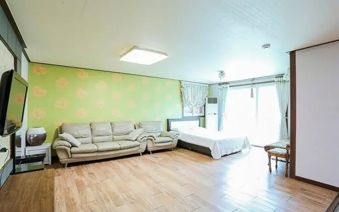 Oda (Saturn (1st floor))