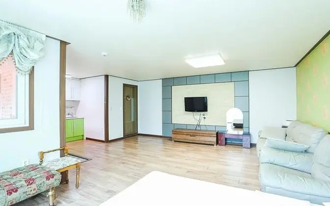 Oda (Saturn (1st floor))