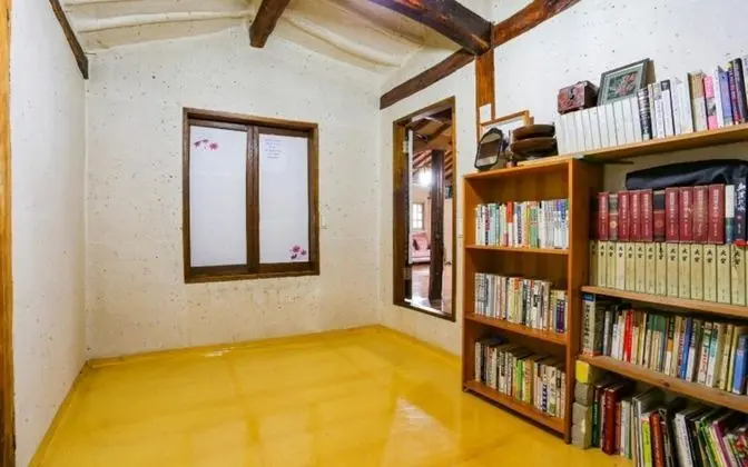 Oda (Adobe house (Unshared House))