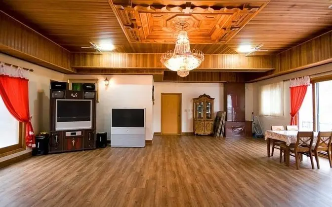 Oda (Separate house)