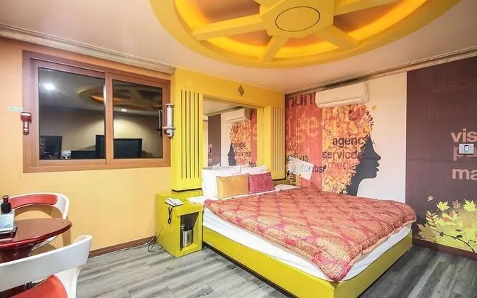 Oda (Special Room)