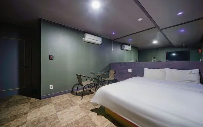 Oda (General room-large room 7 hours)