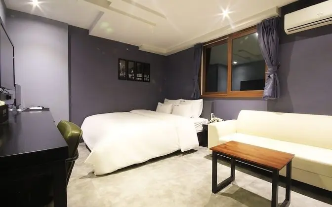 Oda (Standard Room A (Netflix available))