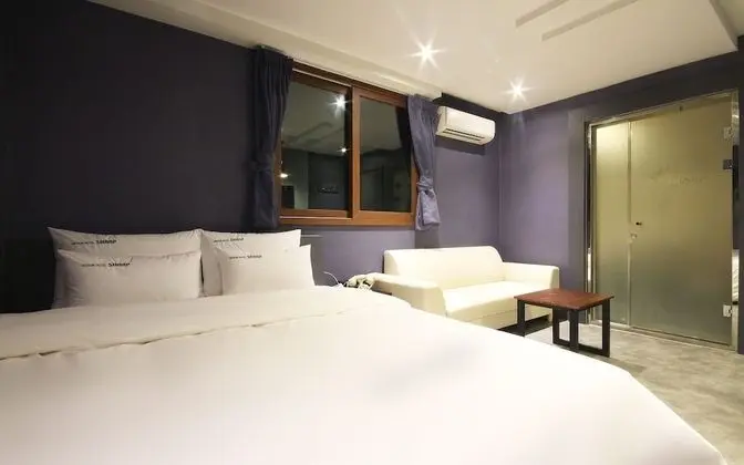 Oda (Standard Room A (Netflix available))