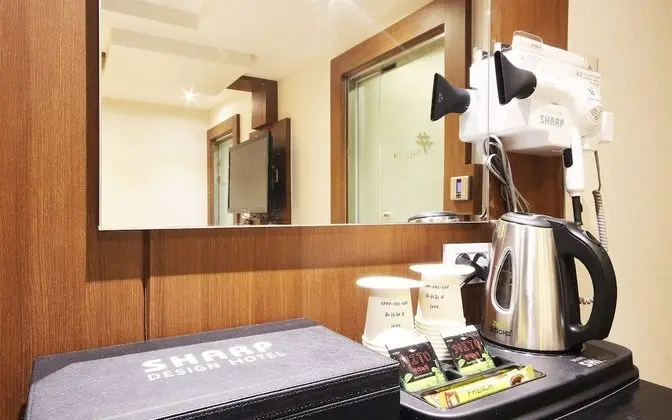 Oda (Twin (Netflix available / 2 high-end )